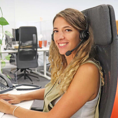 woman callcenter